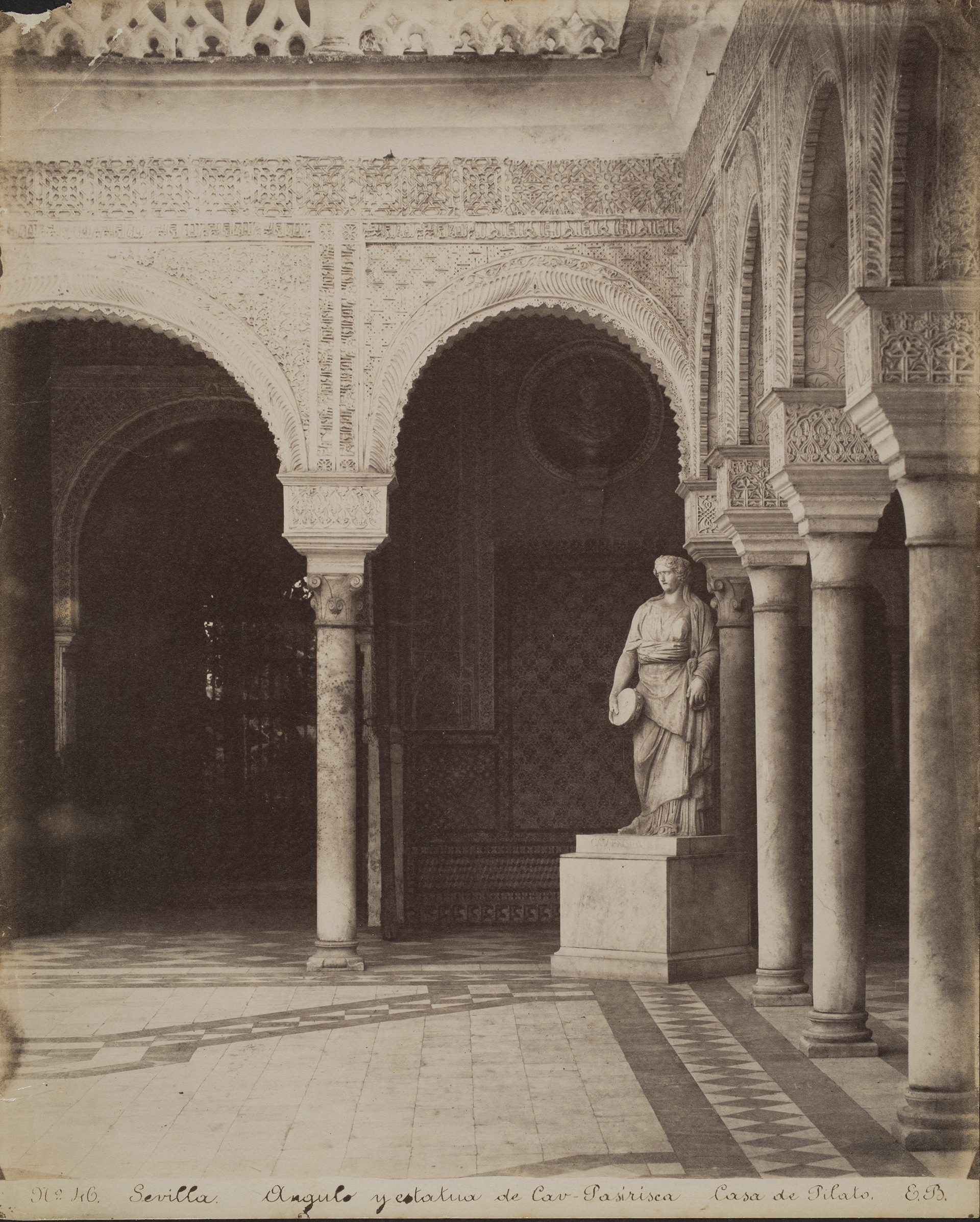 Emilio Beauchy, Sevilla, Ángulo y estatua de Pasirisca_Casa de Pilatos