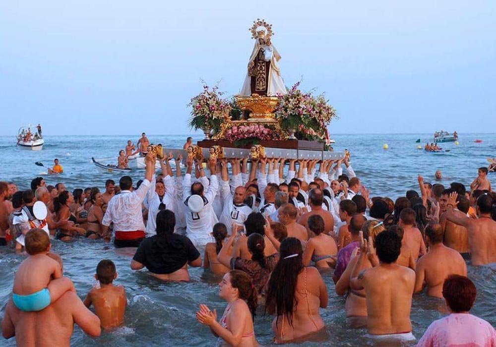 Procesión marítima de la Virgen del Carmen