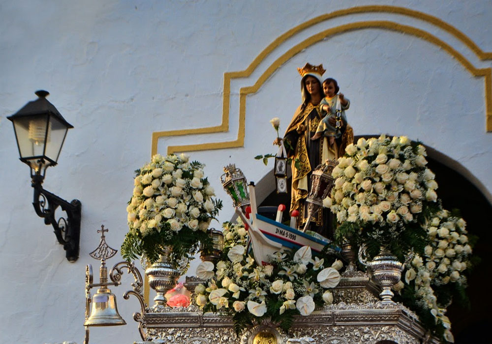 Procesión marítima terrestre Virgen del Carmen